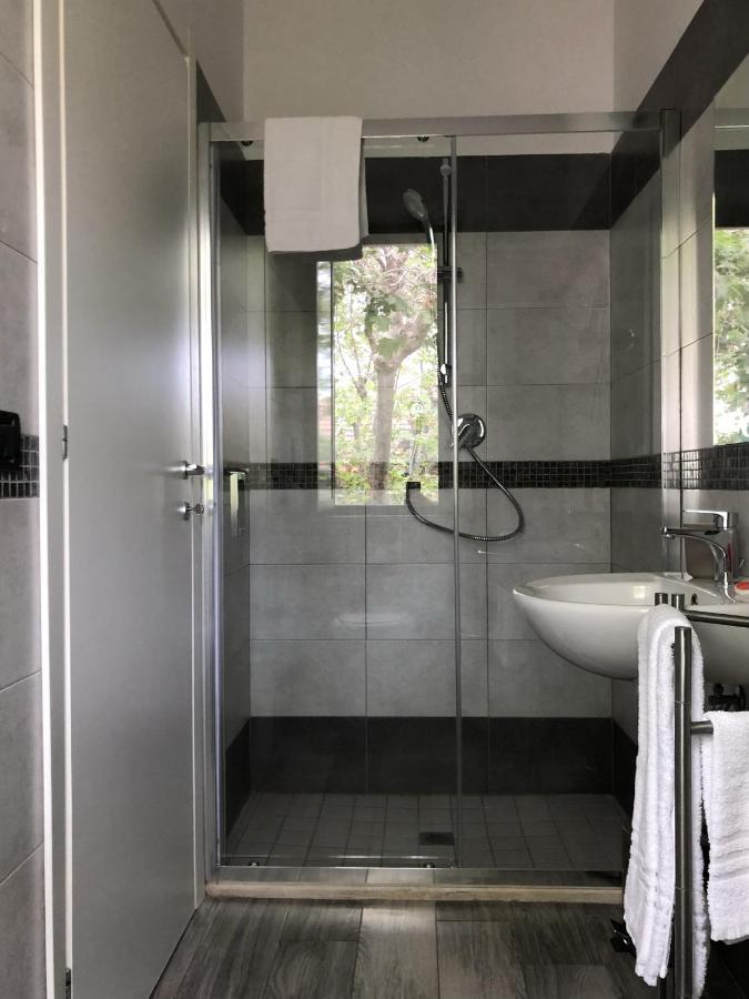 Vinsea Hotel Беллария-Иджеа-Марина Экстерьер фото