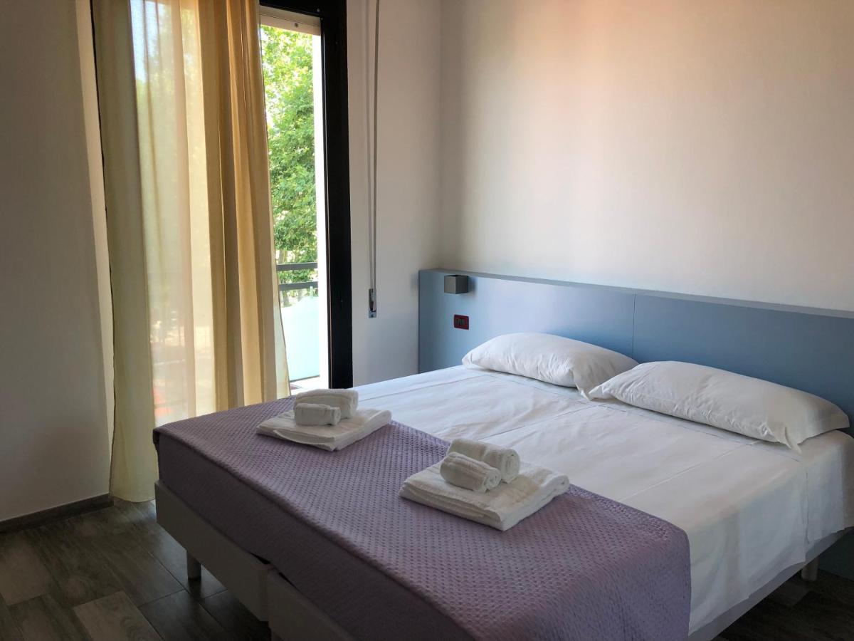 Vinsea Hotel Беллария-Иджеа-Марина Экстерьер фото