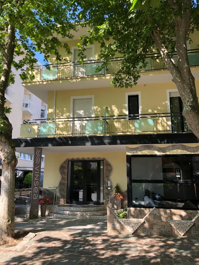 Vinsea Hotel Беллария-Иджеа-Марина Экстерьер фото