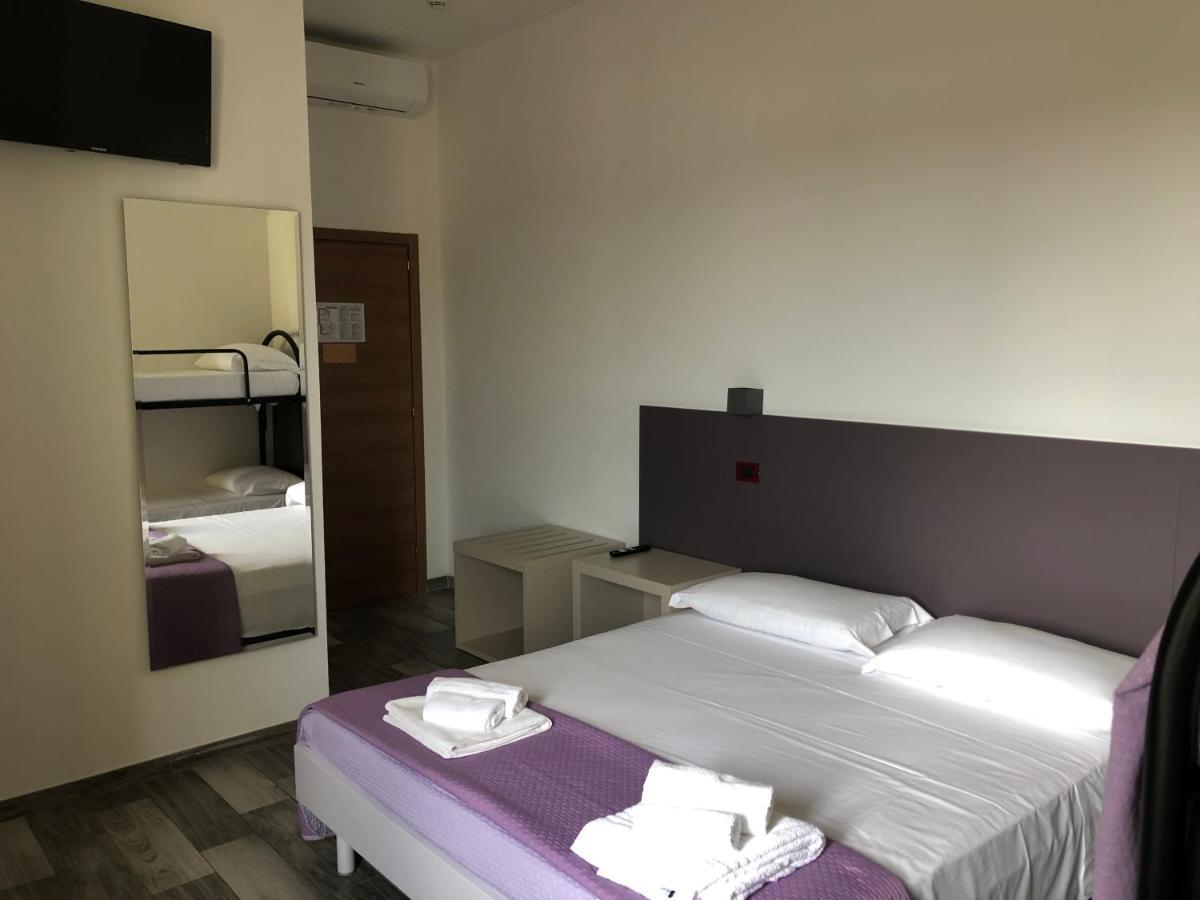 Vinsea Hotel Беллария-Иджеа-Марина Экстерьер фото