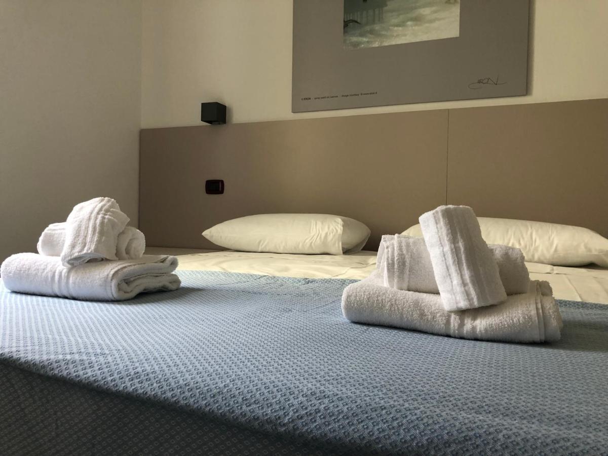 Vinsea Hotel Беллария-Иджеа-Марина Экстерьер фото