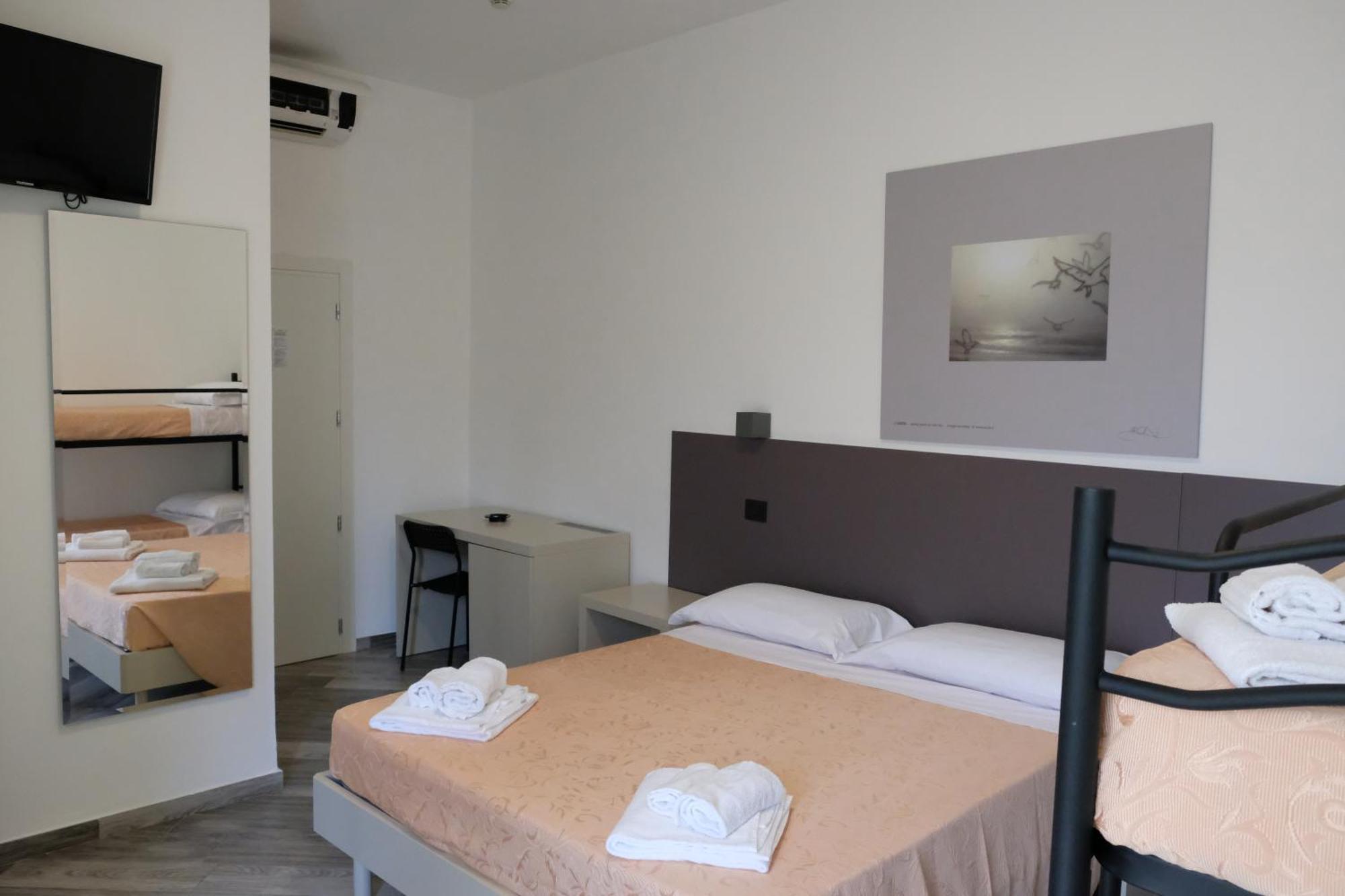 Vinsea Hotel Беллария-Иджеа-Марина Экстерьер фото