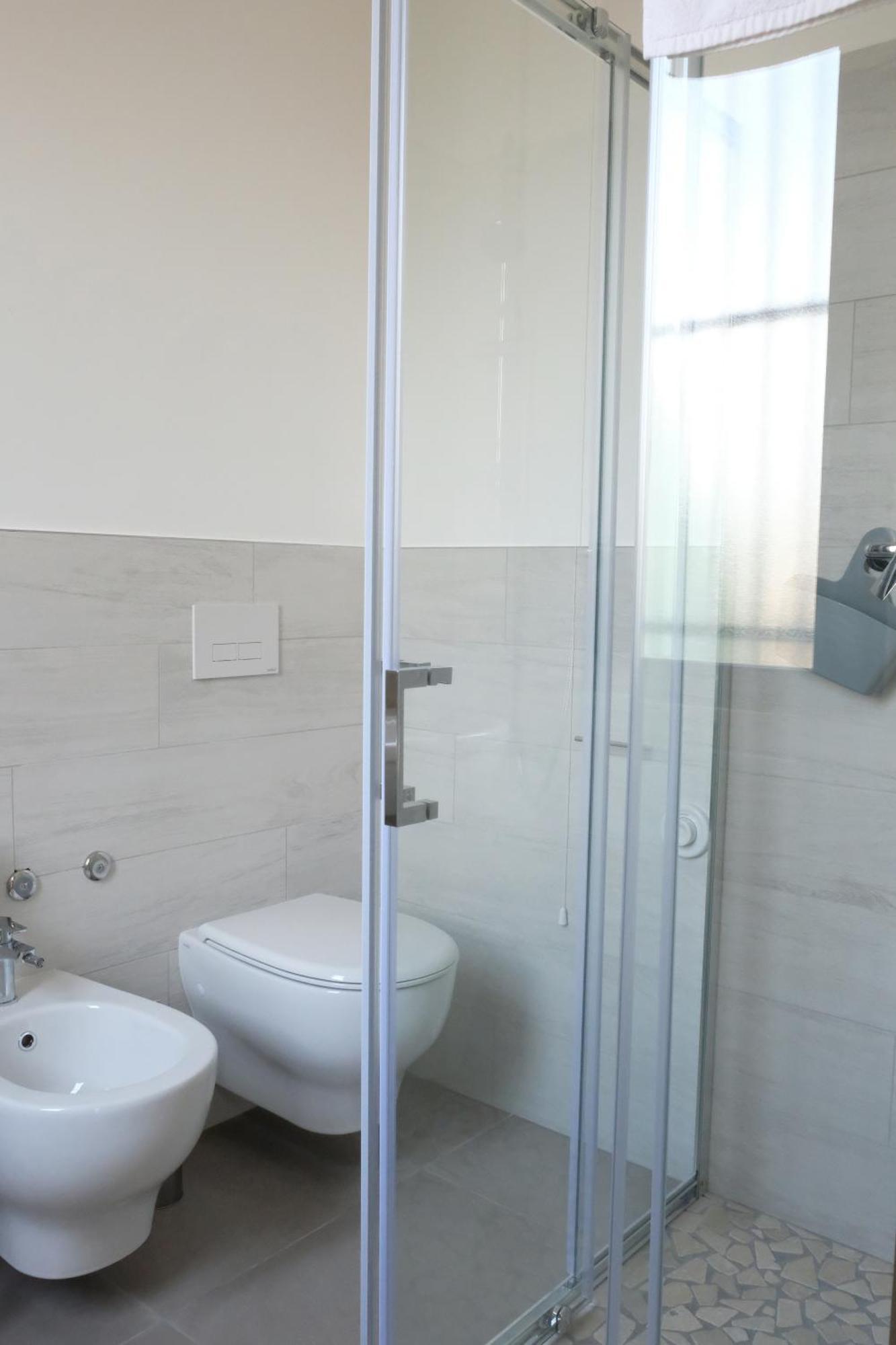 Vinsea Hotel Беллария-Иджеа-Марина Экстерьер фото